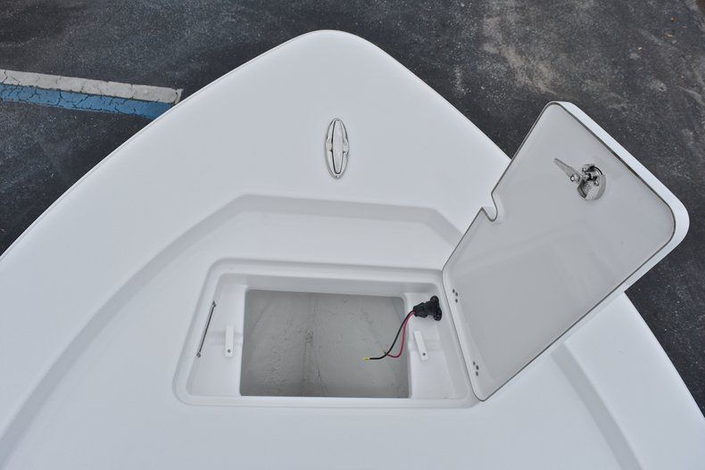 Thumbnail 52 for New 2018 Sportsman Masters 247 Bay Boat boat for sale in Vero Beach, FL