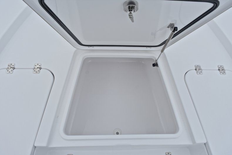 Thumbnail 50 for New 2018 Sportsman Masters 247 Bay Boat boat for sale in Vero Beach, FL