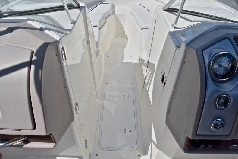 Thumbnail 44 for Used 2011 Larson 258 LXI Bowrider boat for sale in West Palm Beach, FL
