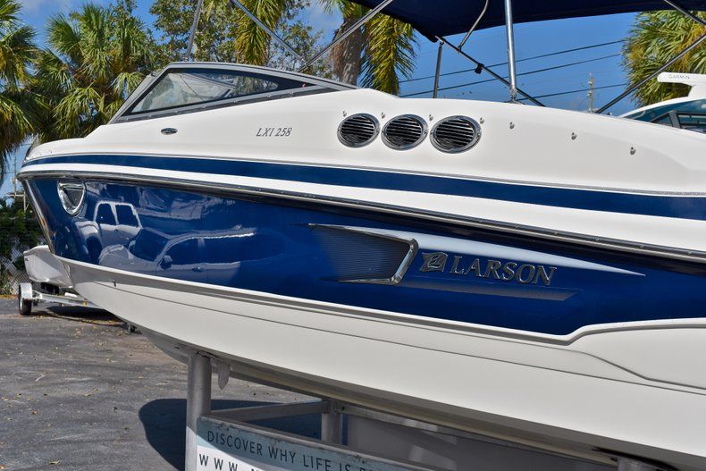 Thumbnail 6 for Used 2011 Larson 258 LXI Bowrider boat for sale in West Palm Beach, FL