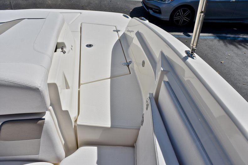 Thumbnail 19 for Used 2011 Larson 258 LXI Bowrider boat for sale in West Palm Beach, FL