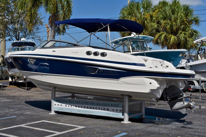 Thumbnail 5 for Used 2011 Larson 258 LXI Bowrider boat for sale in West Palm Beach, FL
