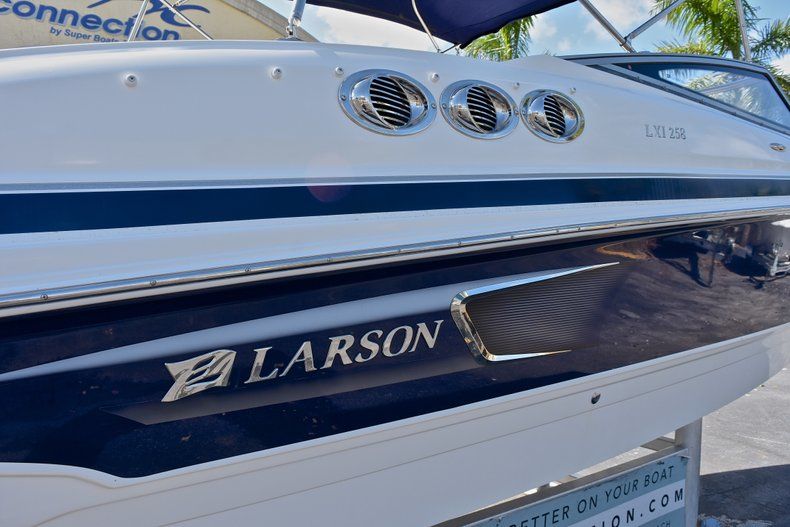 Thumbnail 9 for Used 2011 Larson 258 LXI Bowrider boat for sale in West Palm Beach, FL