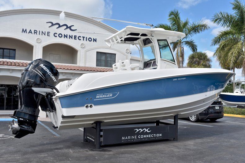 Thumbnail 9 for Used 2011 Boston Whaler 280 Outrage boat for sale in West Palm Beach, FL