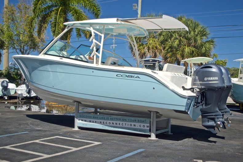 Thumbnail 5 for New 2017 Cobia 280 DC Dual Console boat for sale in West Palm Beach, FL