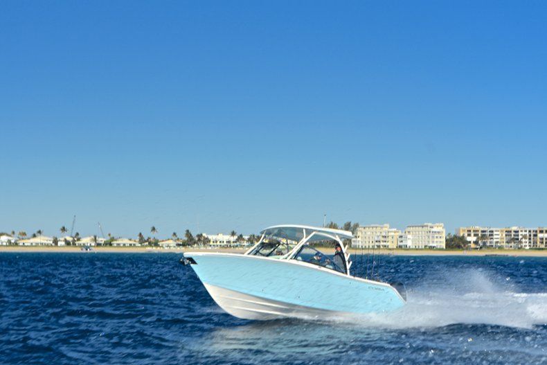 Thumbnail 125 for New 2017 Cobia 280 DC Dual Console boat for sale in West Palm Beach, FL