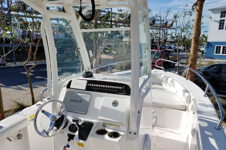 Thumbnail 4 for Used 2015 Everglades 230 CC Center Console boat for sale in Islamorada, FL