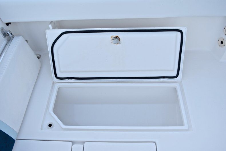 Thumbnail 21 for Used 2005 Bluewater 2850 CC Center Console boat for sale in West Palm Beach, FL
