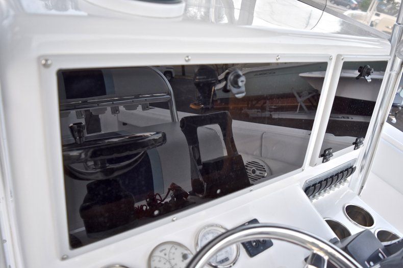 Thumbnail 29 for Used 2005 Bluewater 2850 CC Center Console boat for sale in West Palm Beach, FL