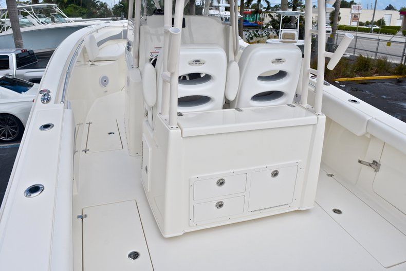 Thumbnail 10 for New 2018 Cobia 301 CC Center Console boat for sale in West Palm Beach, FL