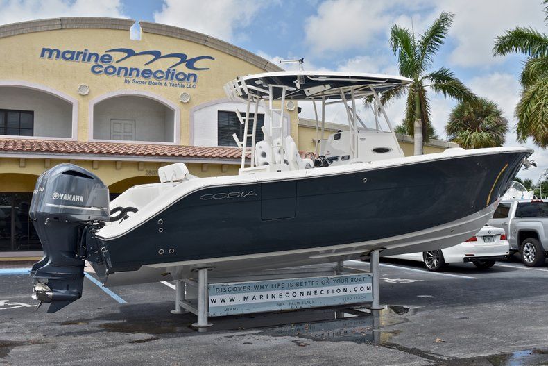 Thumbnail 8 for New 2018 Cobia 301 CC Center Console boat for sale in West Palm Beach, FL