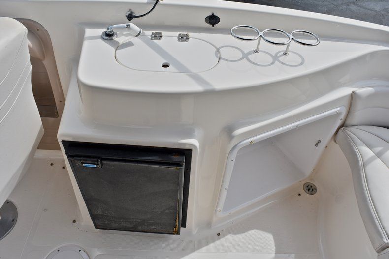 Thumbnail 24 for Used 2009 Hurricane SD 260 SunDeck boat for sale in West Palm Beach, FL