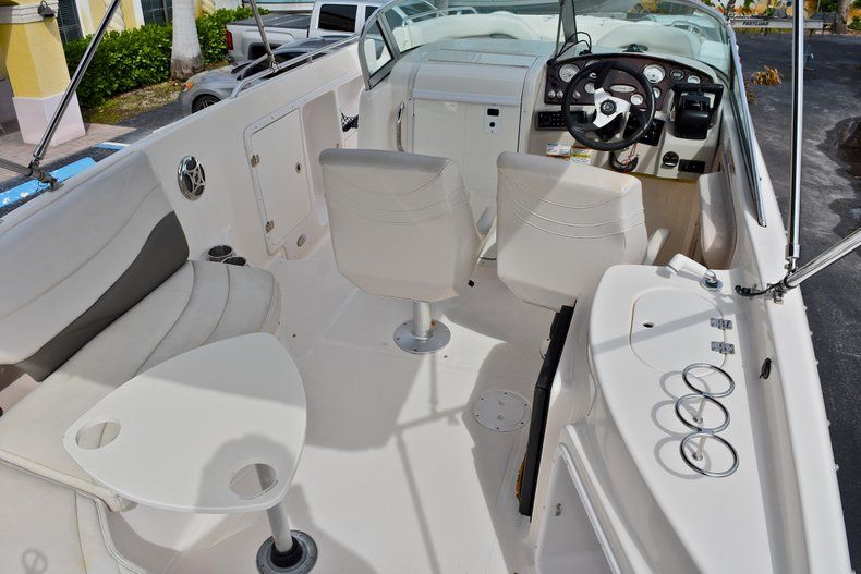 Thumbnail 11 for Used 2009 Hurricane SD 260 SunDeck boat for sale in West Palm Beach, FL