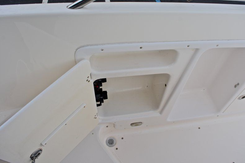 Thumbnail 44 for Used 2009 Hurricane SD 260 SunDeck boat for sale in West Palm Beach, FL