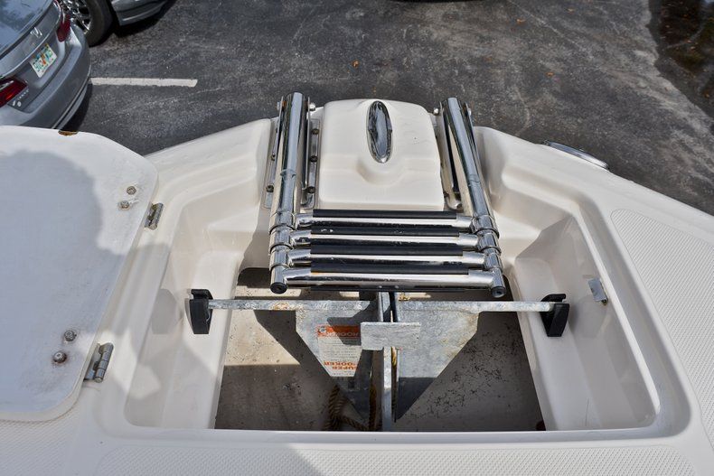 Thumbnail 63 for Used 2009 Hurricane SD 260 SunDeck boat for sale in West Palm Beach, FL