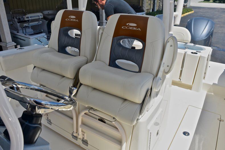 Thumbnail 38 for New 2018 Cobia 301 CC Center Console boat for sale in West Palm Beach, FL