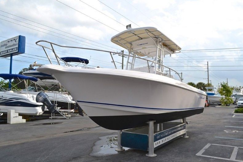 Thumbnail 5 for Used 2005 Pro-Line 23 Sport Center Console boat for sale in West Palm Beach, FL