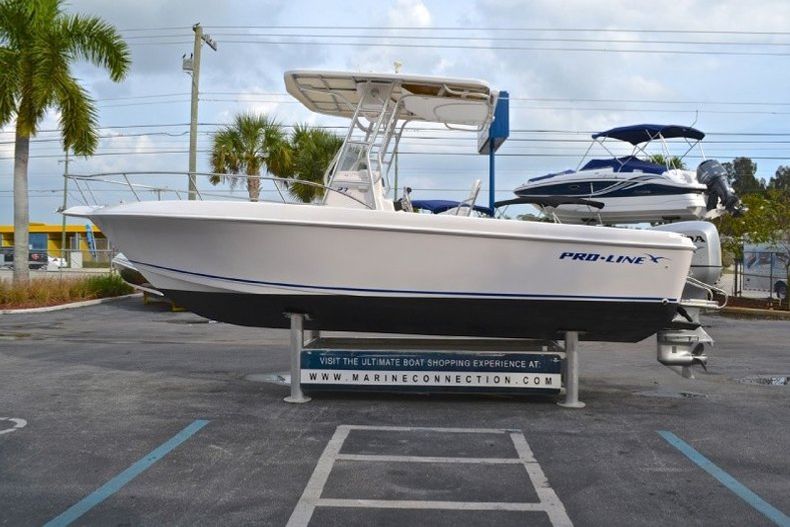 Thumbnail 6 for Used 2005 Pro-Line 23 Sport Center Console boat for sale in West Palm Beach, FL