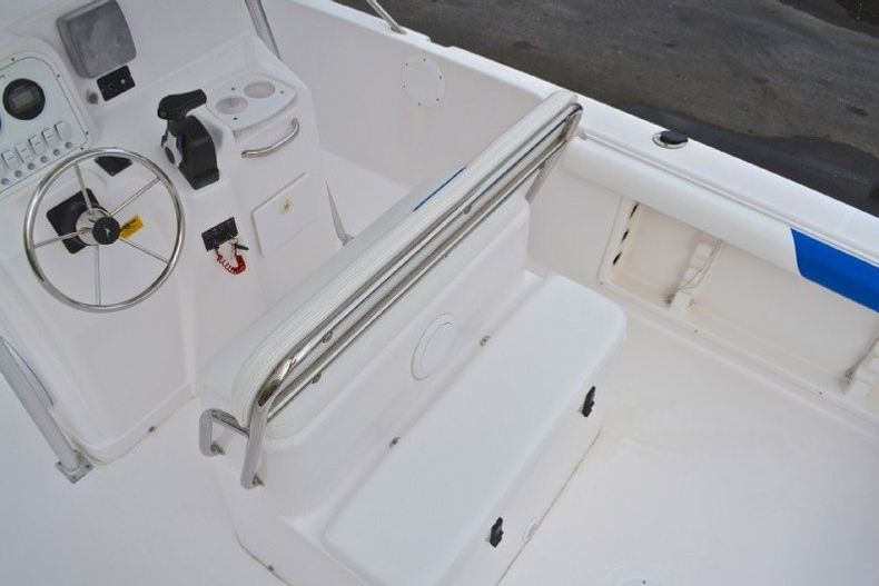 Thumbnail 35 for Used 2005 Pro-Line 23 Sport Center Console boat for sale in West Palm Beach, FL
