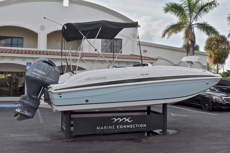 Thumbnail 7 for New 2017 Hurricane 188 SunDeck Sport OB boat for sale in West Palm Beach, FL
