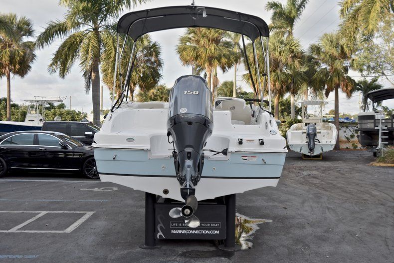 Thumbnail 6 for New 2017 Hurricane 188 SunDeck Sport OB boat for sale in West Palm Beach, FL