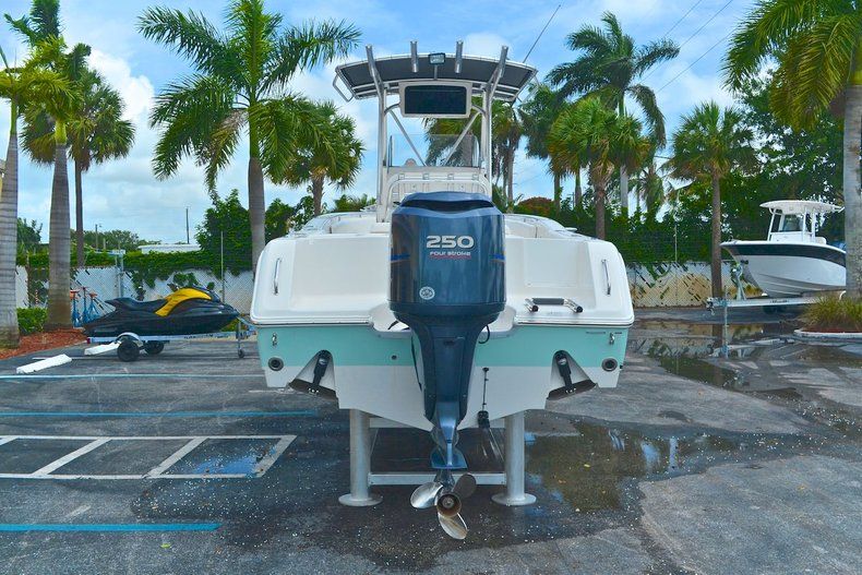 Thumbnail 6 for Used 2008 Sea Hunt Triton 240 Center Console boat for sale in West Palm Beach, FL