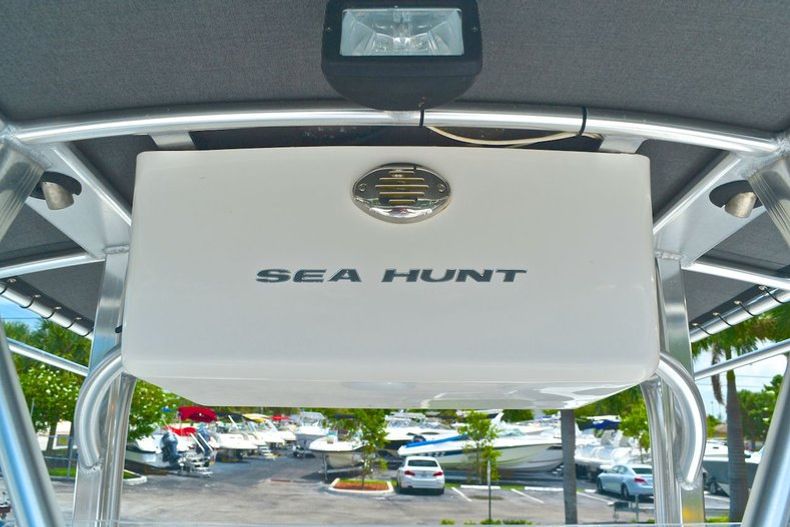 Thumbnail 14 for Used 2008 Sea Hunt Triton 240 Center Console boat for sale in West Palm Beach, FL