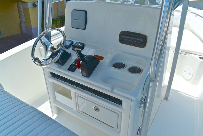 Thumbnail 54 for Used 2008 Sea Hunt Triton 240 Center Console boat for sale in West Palm Beach, FL