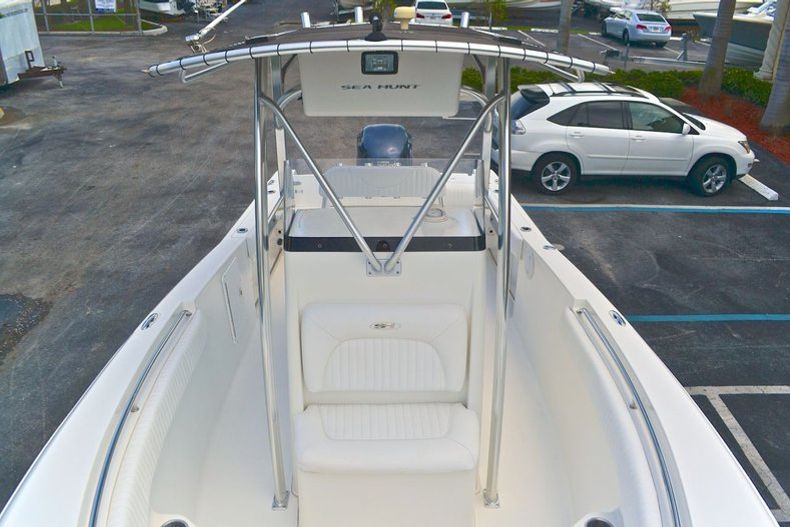 Thumbnail 78 for Used 2008 Sea Hunt Triton 240 Center Console boat for sale in West Palm Beach, FL