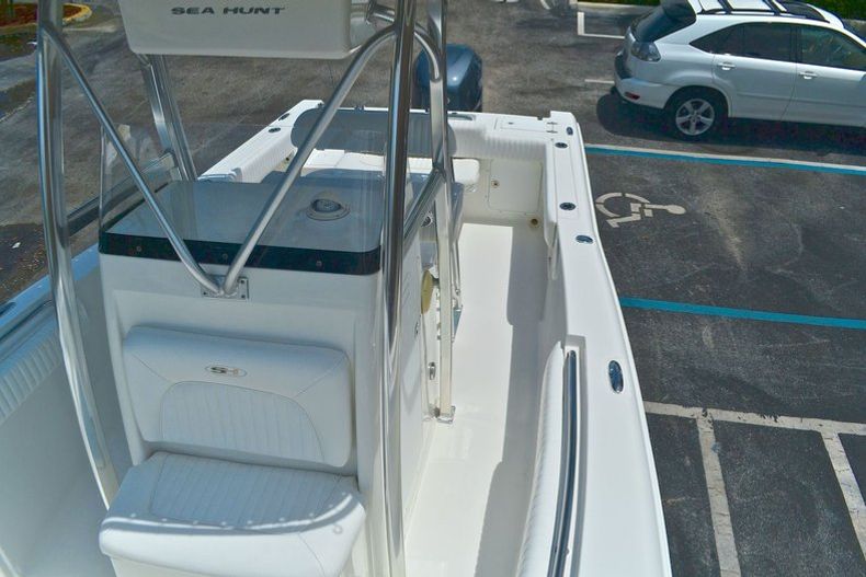 Thumbnail 80 for Used 2008 Sea Hunt Triton 240 Center Console boat for sale in West Palm Beach, FL