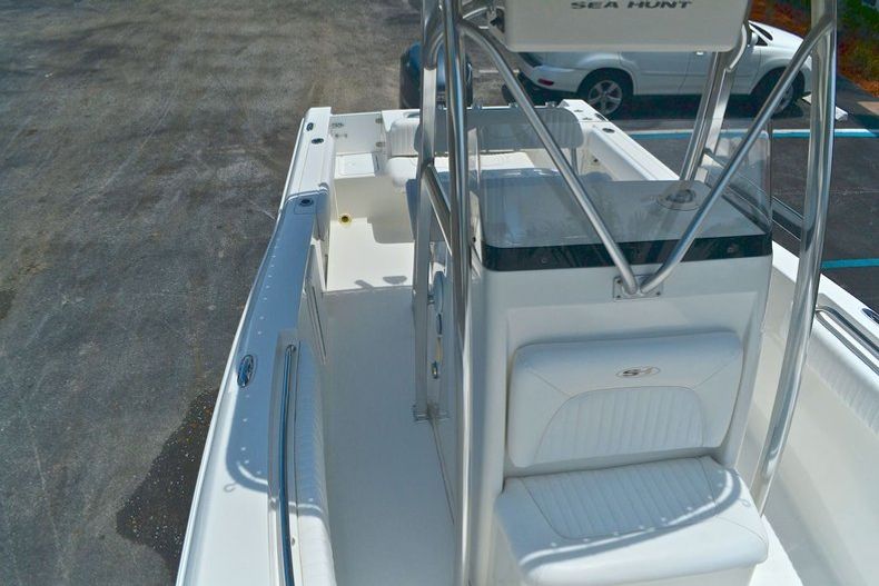 Thumbnail 81 for Used 2008 Sea Hunt Triton 240 Center Console boat for sale in West Palm Beach, FL
