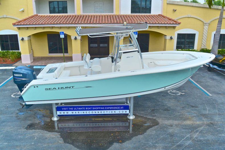 Thumbnail 87 for Used 2008 Sea Hunt Triton 240 Center Console boat for sale in West Palm Beach, FL