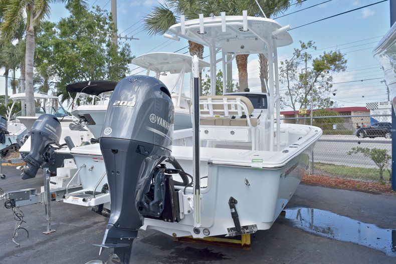 Thumbnail 1 for New 2018 Sportsman Masters 227 Bay Boat boat for sale in West Palm Beach, FL