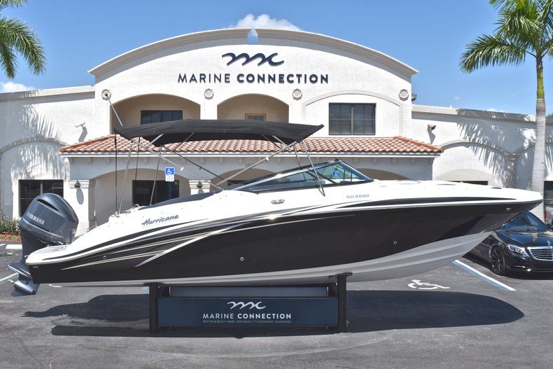 New 2018 Hurricane SunDeck SD 2690 OB boat for sale in West Palm Beach, FL
