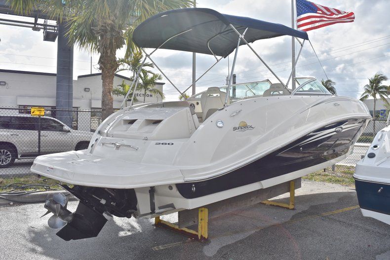 Thumbnail 2 for Used 2007 Sea Ray 260 Sundeck boat for sale in Fort Lauderdale, FL