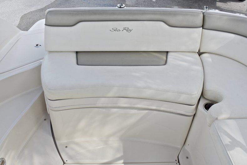 Thumbnail 17 for Used 2007 Sea Ray 260 Sundeck boat for sale in Fort Lauderdale, FL
