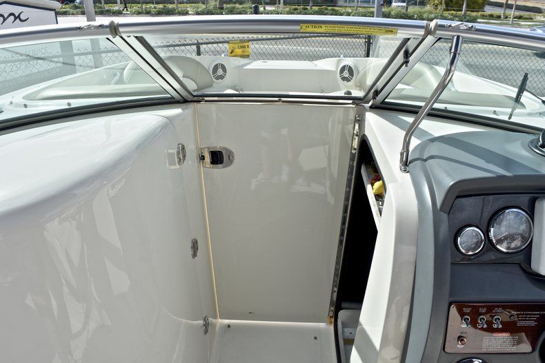 Thumbnail 47 for Used 2007 Sea Ray 260 Sundeck boat for sale in Fort Lauderdale, FL