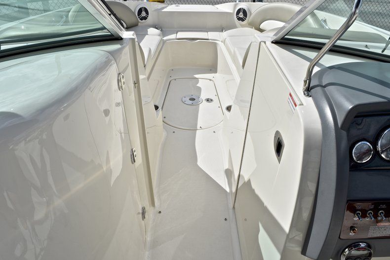 Thumbnail 44 for Used 2007 Sea Ray 260 Sundeck boat for sale in Fort Lauderdale, FL