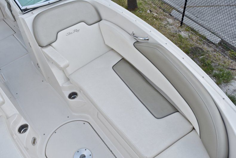 Thumbnail 51 for Used 2007 Sea Ray 260 Sundeck boat for sale in Fort Lauderdale, FL