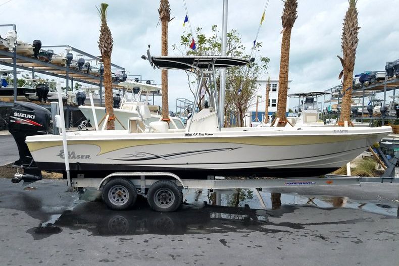 Used 2013 Sea Chaser 25 LX Bayrunner boat for sale in Islamorada, FL