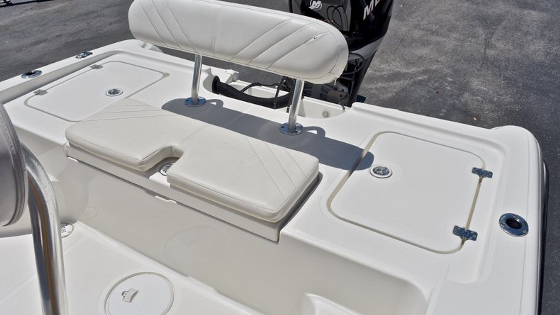 Used 2005 Triton 240 LTS Bay Boat #S288 image 13