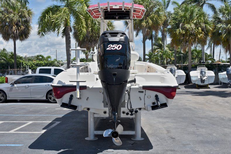 Thumbnail 7 for Used 2005 Triton 240 LTS Bay Boat boat for sale in West Palm Beach, FL