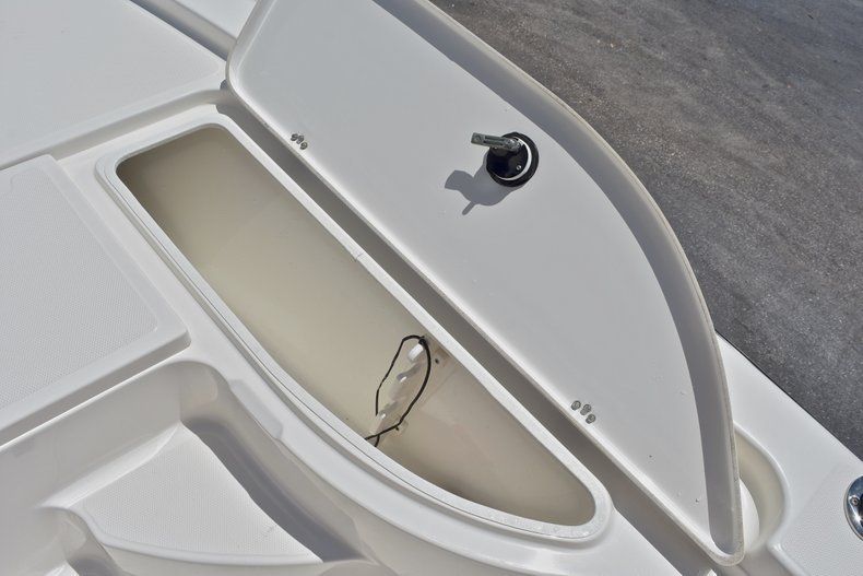 Thumbnail 55 for Used 2005 Triton 240 LTS Bay Boat boat for sale in West Palm Beach, FL