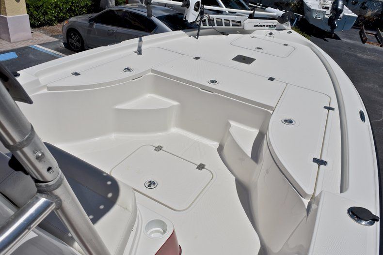 Thumbnail 44 for Used 2005 Triton 240 LTS Bay Boat boat for sale in West Palm Beach, FL