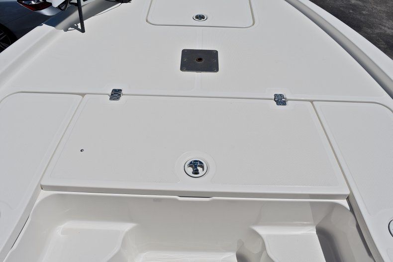 Thumbnail 56 for Used 2005 Triton 240 LTS Bay Boat boat for sale in West Palm Beach, FL