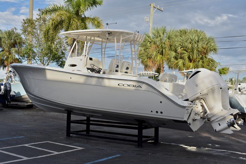 Thumbnail 6 for New 2018 Cobia 301 CC Center Console boat for sale in Miami, FL