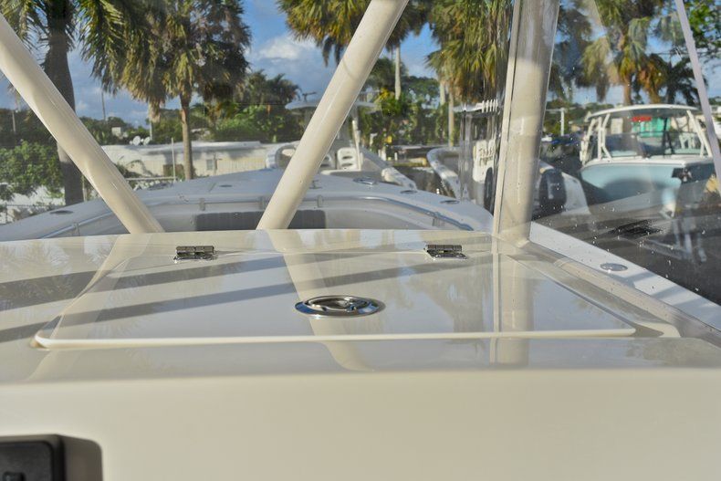 Thumbnail 42 for New 2018 Cobia 301 CC Center Console boat for sale in Miami, FL