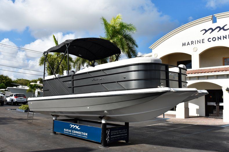 Thumbnail 1 for New 2019 Hurricane FunDeck FD 236SB boat for sale in West Palm Beach, FL