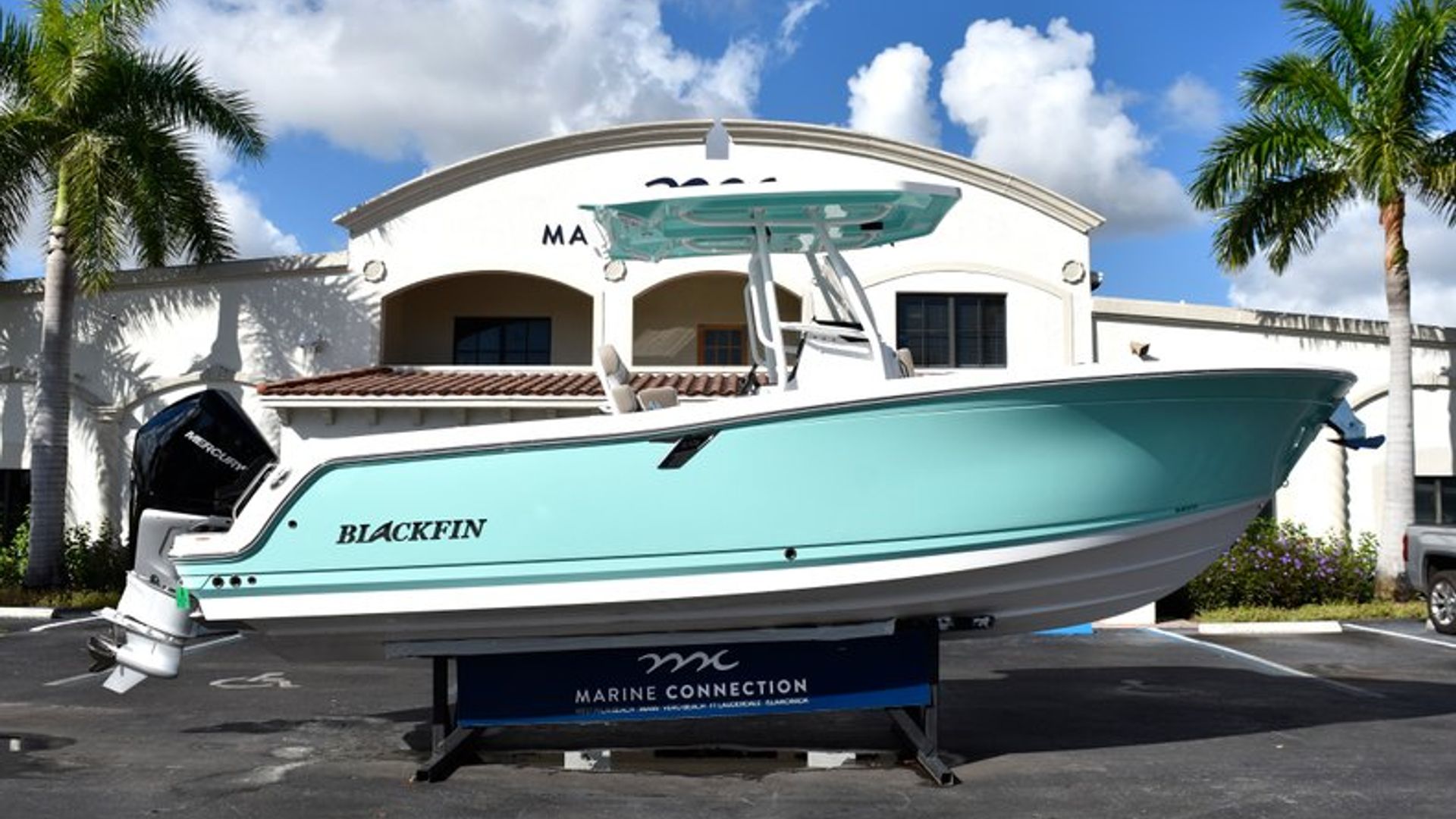 New 2019 Blackfin 242CC Center Console #D145 image 1