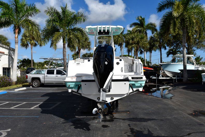Thumbnail 5 for New 2019 Blackfin 242CC Center Console boat for sale in Vero Beach, FL